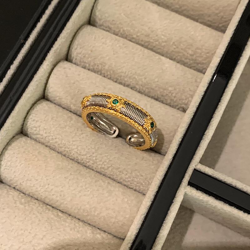 Изысканный ретро-браслет с изумрудом и цирконием для женщин — легкая роскошь и изысканный нишевый дизайн.